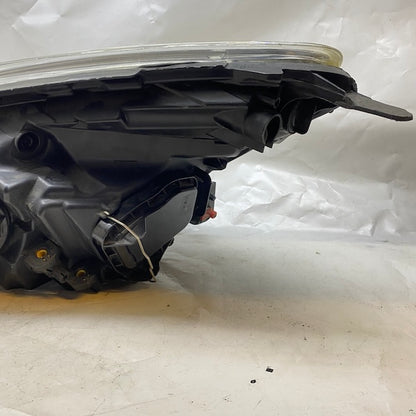 Opel Corsa D Sağ Far Halojen Makyajlı 11-14 90014692 Çıkma En Uygun Oto Parça