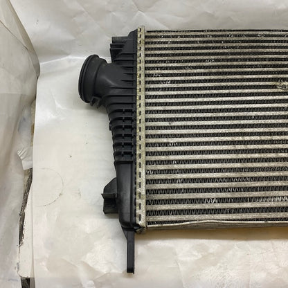 Opel Insignia A 1.6/2.0 Turbo Radyatörü 13241751 Orijinal Çıkma En Uygun Oto Parça