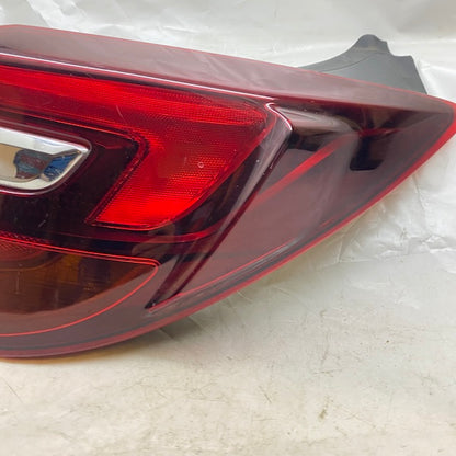 Opel Insignia A Sağ Stop Makyajlı 13-18 32024199 Çıkma En Uygun Oto Parça