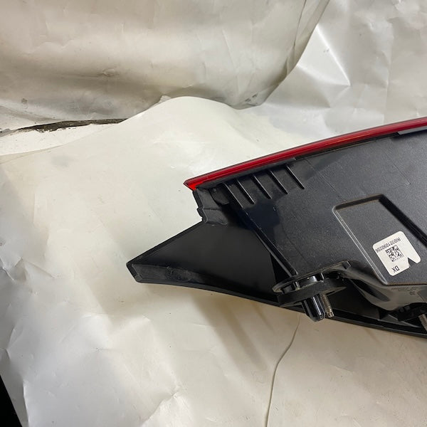 Opel Insignia A Sağ Stop Makyajlı 13-18 32024199 Çıkma En Uygun Oto Parça