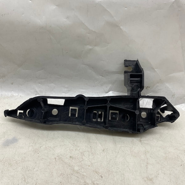 Peugeot 3008 Ön Sol Çamurluk Braketi/Tampon Tutucu Braket En Uygun Oto Parça