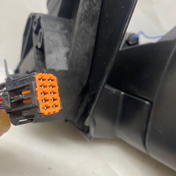 Peugeot 3008 Sağ Dikiz Aynası 98513713XT 16-19 En Uygun Oto Parça