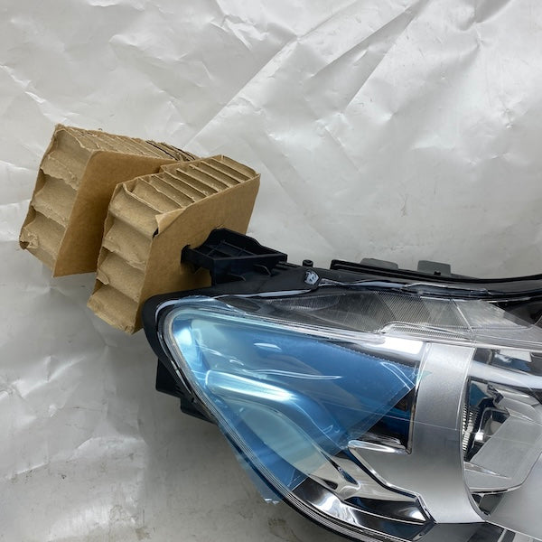 Peugeot 301 Sağ Far Valeo Orijinal Sıfır En Uygun Oto Parça