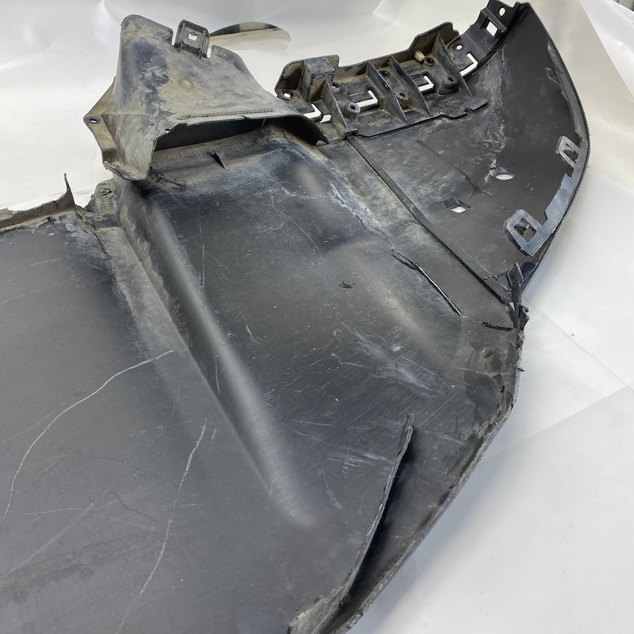 Porsche Cayanne Ön Tampon Alt Muhafaza 7P5807061 - En Uygun Oto Parça