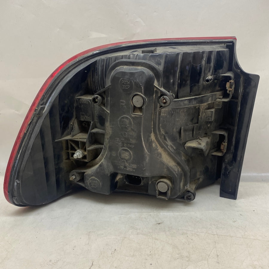 Porsche Cayenne 955 Kasa Stop Lambası Sağ 7LS945096A 03-06