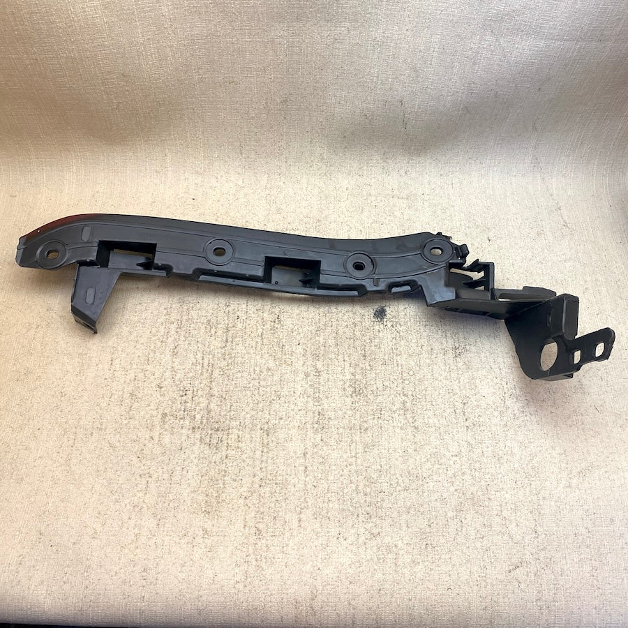 Porsche Cayenne 957 Tampon Braketi Sol 7L5 807 049 B