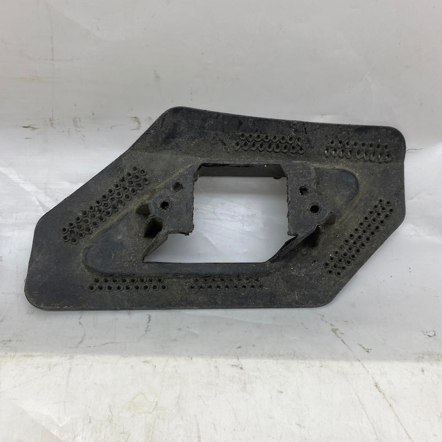 Porsche Cayenne Far Yıkama Kapak Braketi 7P5807755