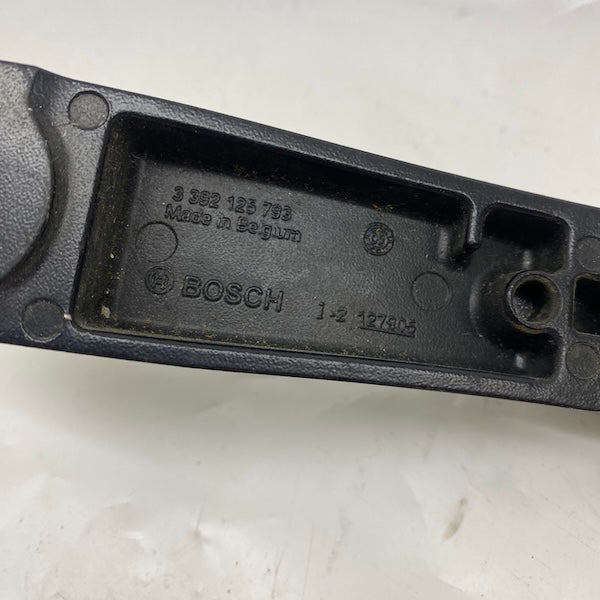 Porsche Cayenne Ön Cam Silecek Kolu 7P0955409B
