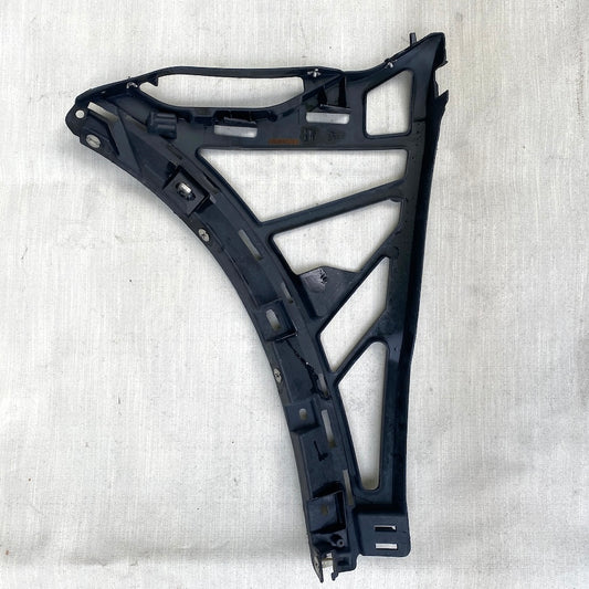 Porsche Cayenne Ön Tampon Montaj Braketi - 7P5 807 177