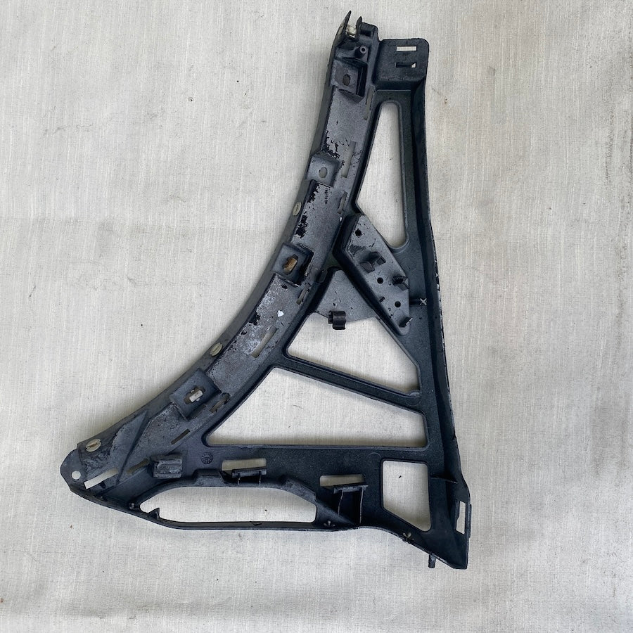 Porsche Cayenne Ön Tampon Montaj Braketi - 7P5 807 177