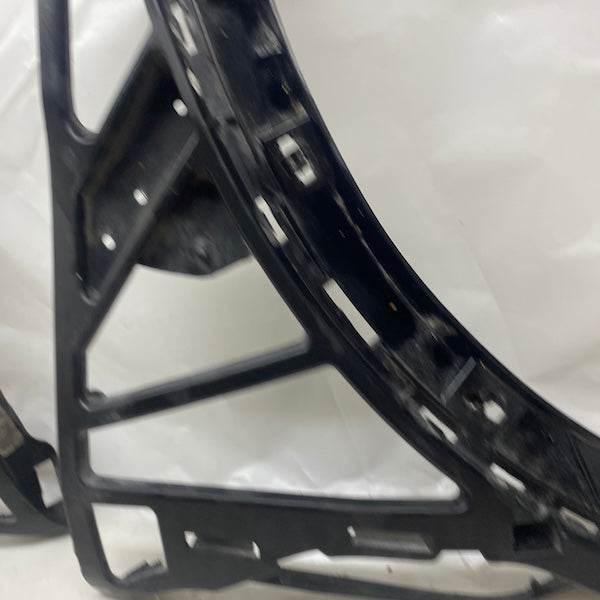Porsche Cayenne Tampon İç Braketi Sağ-Sol 11-18