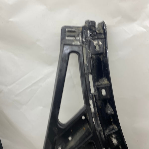 Porsche Cayenne Tampon İç Braketi Sağ-Sol 11-18