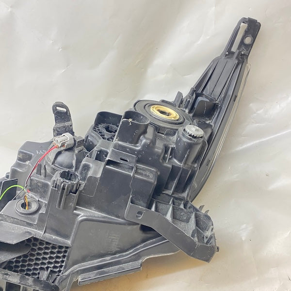 Qashqai J11 Sağ/Sol Far Halojen 14-17 100-18013 Orijinal Çıkma En Uygun Oto Parça