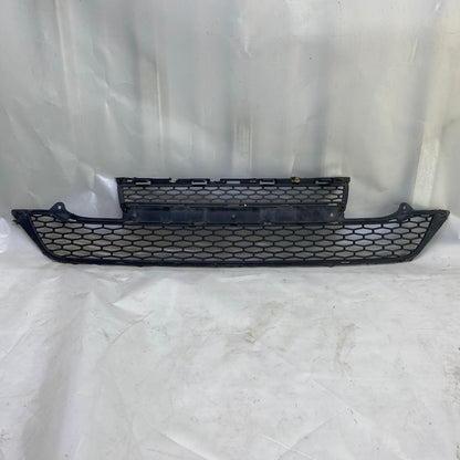 Range Rover Evoque L538 ön tampon orta ızgara – orijinal çıkma parça, BJ32-17K945-A.
