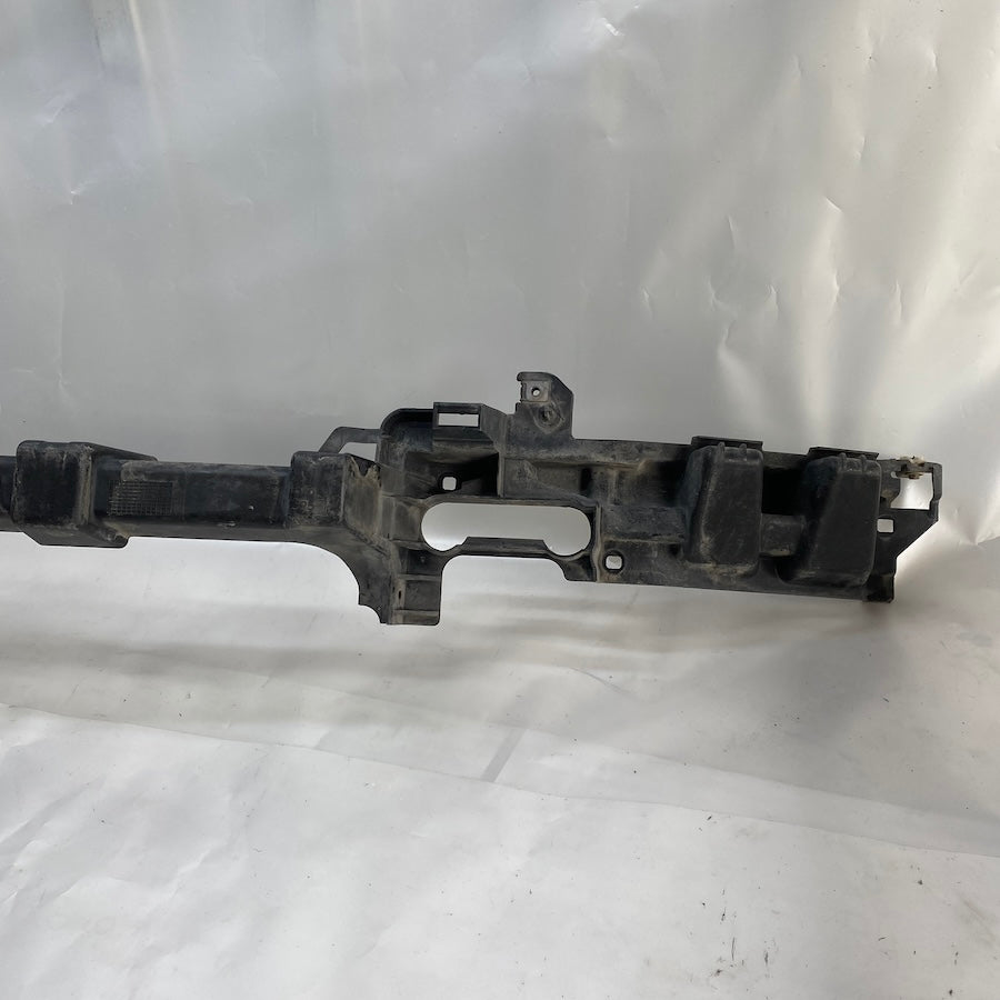 Range Rover L322 Ön Tampon Destek Bakaliti DPC500010