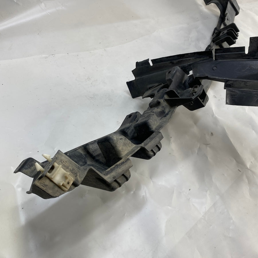 Range Rover L322 Ön Tampon Destek Bakaliti DPC500010