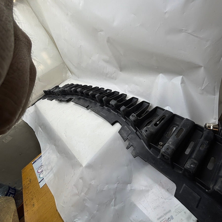Range Rover L405 Vogue Ön Tampon Alt Bağlantı Bakalit CK5217A793 AA