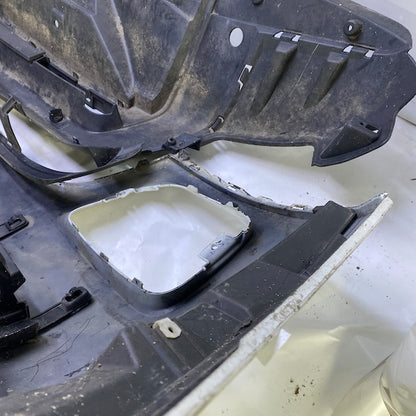 Range Rover Sport L494 Ön Tampon DK61-17F775 En Uygun Oto Parça