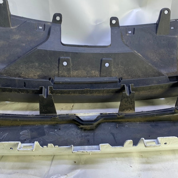 Range Rover Sport L494 Ön Tampon DK61-17F775 En Uygun Oto Parça