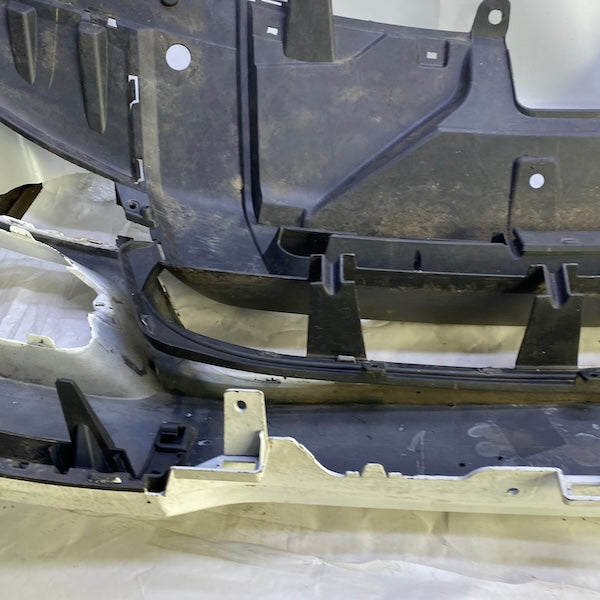 Range Rover Sport L494 Ön Tampon DK61-17F775 En Uygun Oto Parça