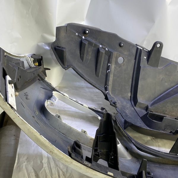 Range Rover Sport L494 Ön Tampon DK61-17F775 En Uygun Oto Parça