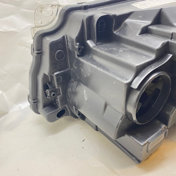 Range Rover Sport Sağ Far Orijinal Çıkma En Uygun Oto Parça