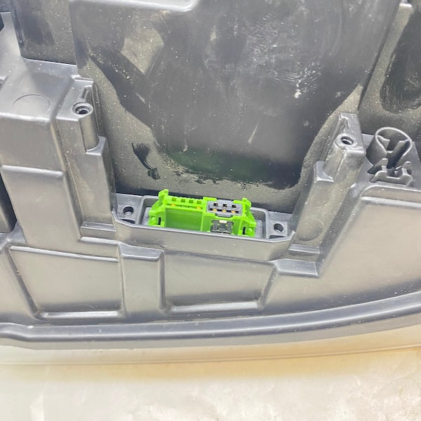 Range Rover Sport Sağ Far Orijinal Çıkma En Uygun Oto Parça