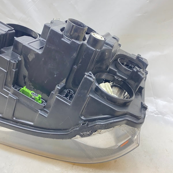 Range Rover Sport Sağ Far Orijinal Çıkma En Uygun Oto Parça