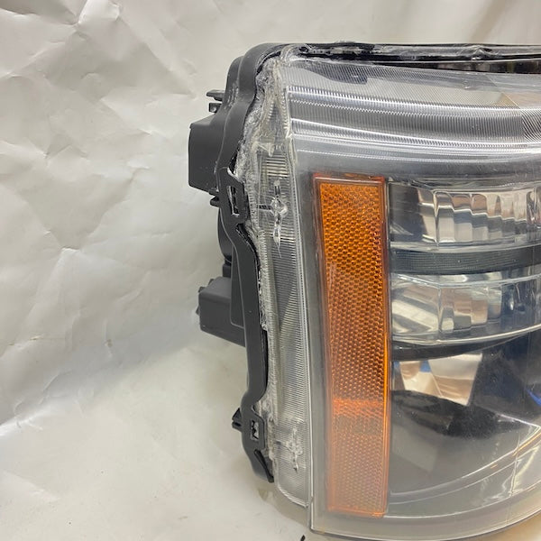 Range Rover Sport Sağ Far Orijinal Çıkma En Uygun Oto Parça