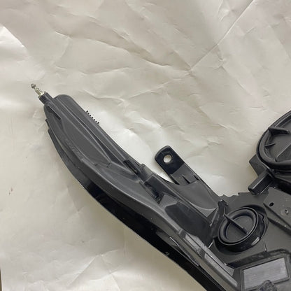 Range Rover Sport Sağ/Sol Far LR090488 En Uygun Oto Parça