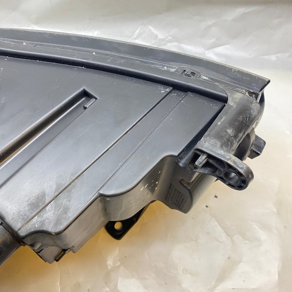 Range Rover Sport Sağ/Sol Far LR090488 En Uygun Oto Parça