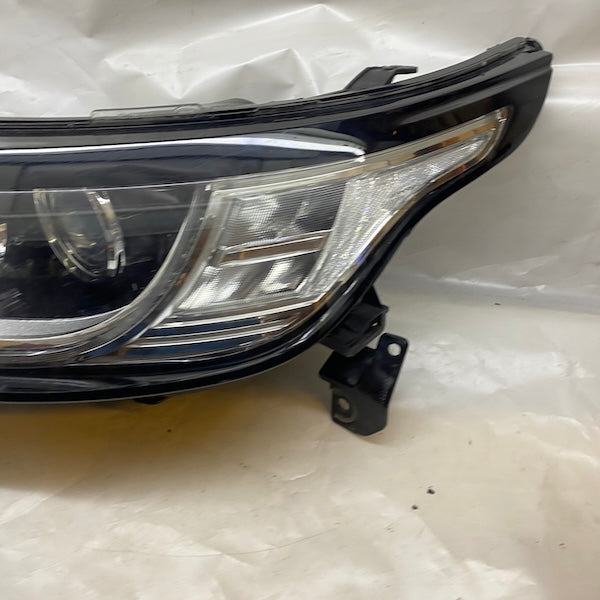 Range Rover Sport Sağ/Sol Far LR090488 En Uygun Oto Parça