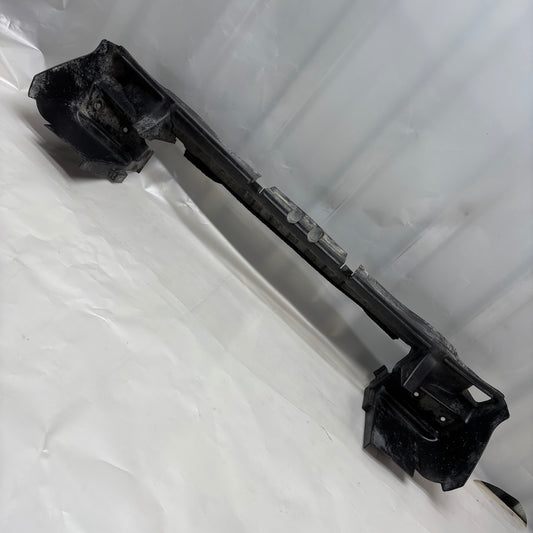 Range Rover Vogue L322 Radyatör Alt Hava Yönlendirme Bakaliti PDB500470