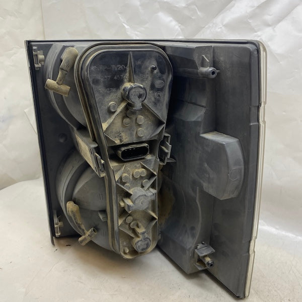 Range Rover Vogue L322 Stop Lambası Sağ/Sol 03-05 Çıkma En Uygun Oto Parça