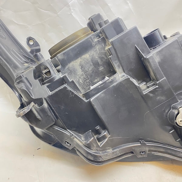 Range Rover Vogue Sağ/Sol Far Xenon CK52-13W030-ED En Uygun Oto Parça