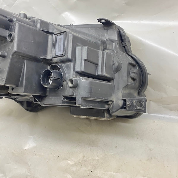 Range Rover Vogue Sağ/Sol Far Xenon CK52-13W030-ED En Uygun Oto Parça