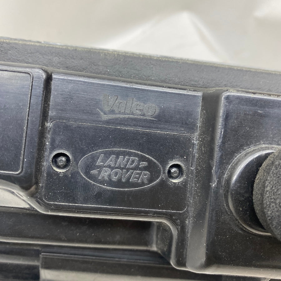 Range Rover Velar L560 Bagaj Stopu  38A2-13192-A6