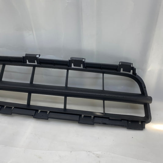 Renault Clio 2 Symbol Ön Tampon Orta Izgara 8200445992 - En Uygun Oto Parça