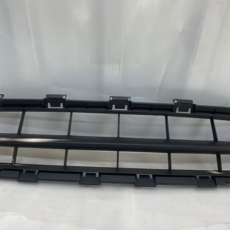Renault Clio 2 Symbol Ön Tampon Orta Izgara 8200445992 - En Uygun Oto Parça