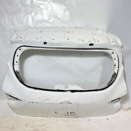 Renault Clio 4 Bagaj Kapağı 13-19 En Uygun Oto Parça