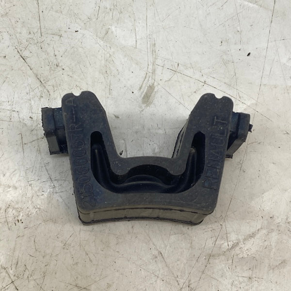 Renault Clio 4 Radyatör Üst Lastiği 215060007R En Uygun Oto Parça