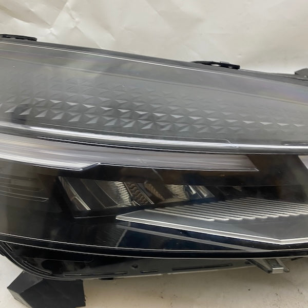 Renault Clio 5,5 Faz2 Sağ Far Ledli 260103507R En Uygun Oto Parça