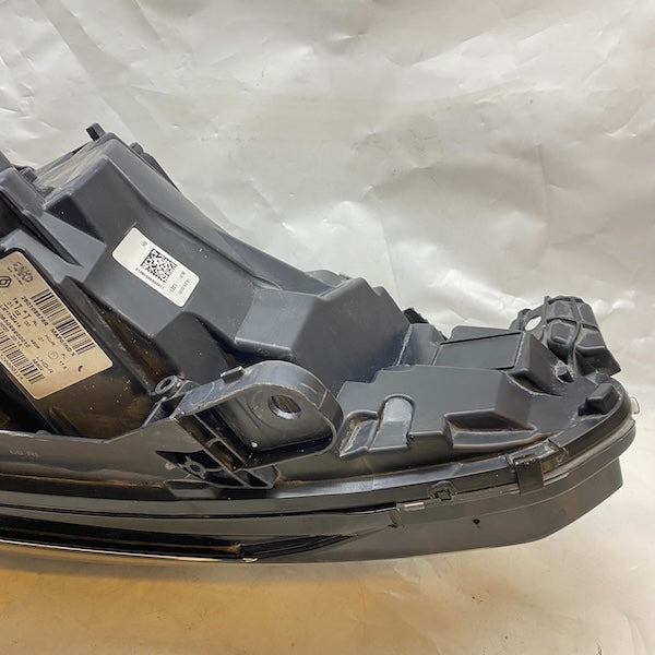 Renault Clio 5 Sağ Far 260108676R En Uygun Oto Parça