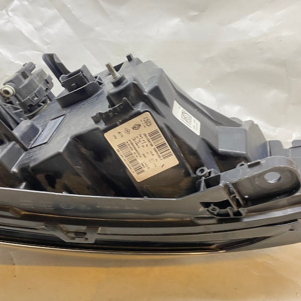 Renault Clio 5 Sağ Far 260108676R En Uygun Oto Parça