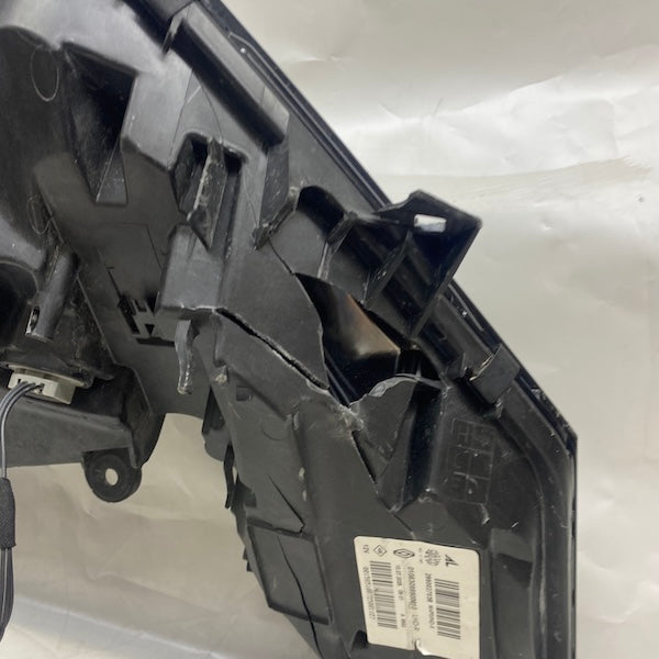 Renault Clio 5 Sağ Gündüz Led Camı 266002703R En Uygun Oto Parça