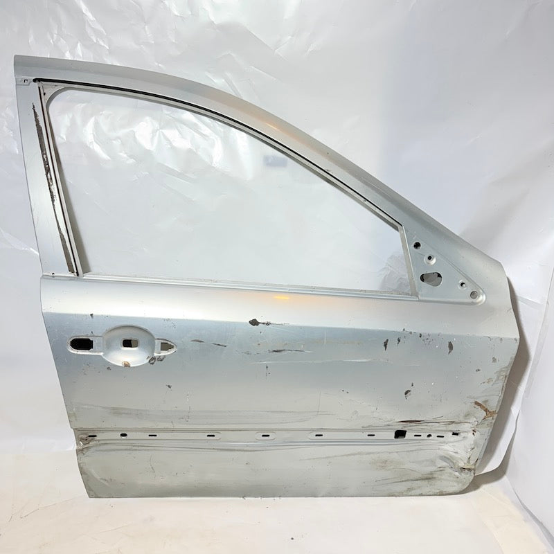 Renault Laguna 3 Sağ Ön Kapı En Uygun Oto Parça