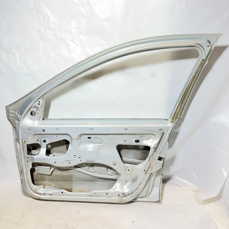 Renault Laguna 3 Sağ Ön Kapı En Uygun Oto Parça