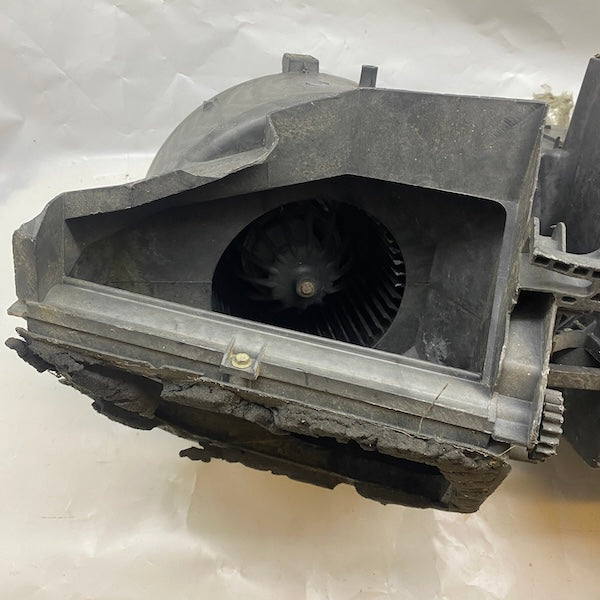 Renault Megane 1 Kalorifer Kazanı 7700424095