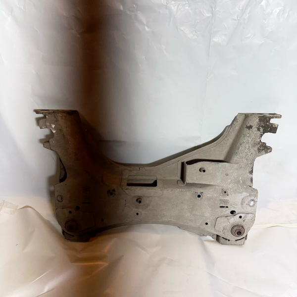 Renault Megane 2 Motor Traversi Beşiği 8200742904 En Uygun Oto Parça