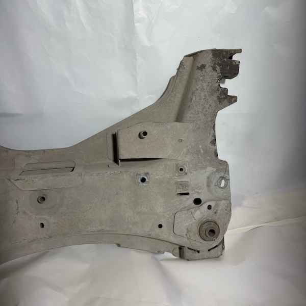 Renault Megane 2 Motor Traversi Beşiği 8200742904 En Uygun Oto Parça